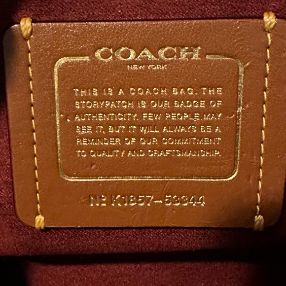 👜 Coach Parker Convertible Shoulder Bag – Beige  with Signature C Embossing - Picture 7 of 11